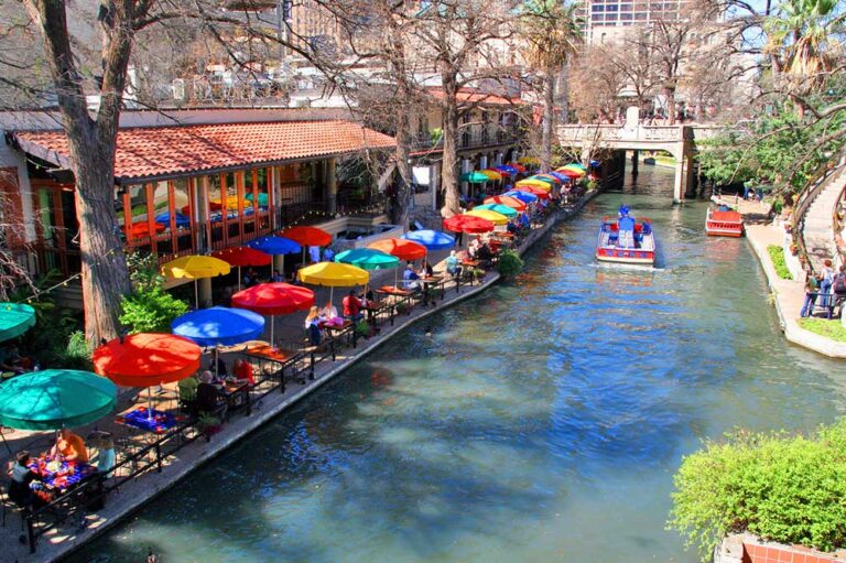 Guide to Relocating to Sugar Land, Texas: Your Comprehensive Handbook